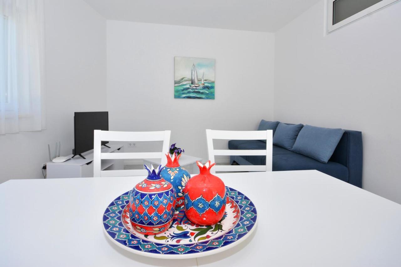 Seas The Day Apartments Podstrana Exterior foto
