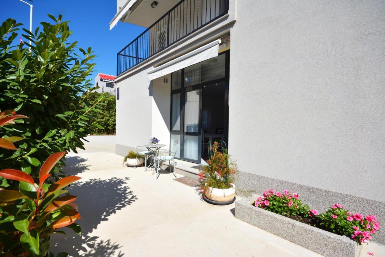 Seas The Day Apartments Podstrana Exterior foto